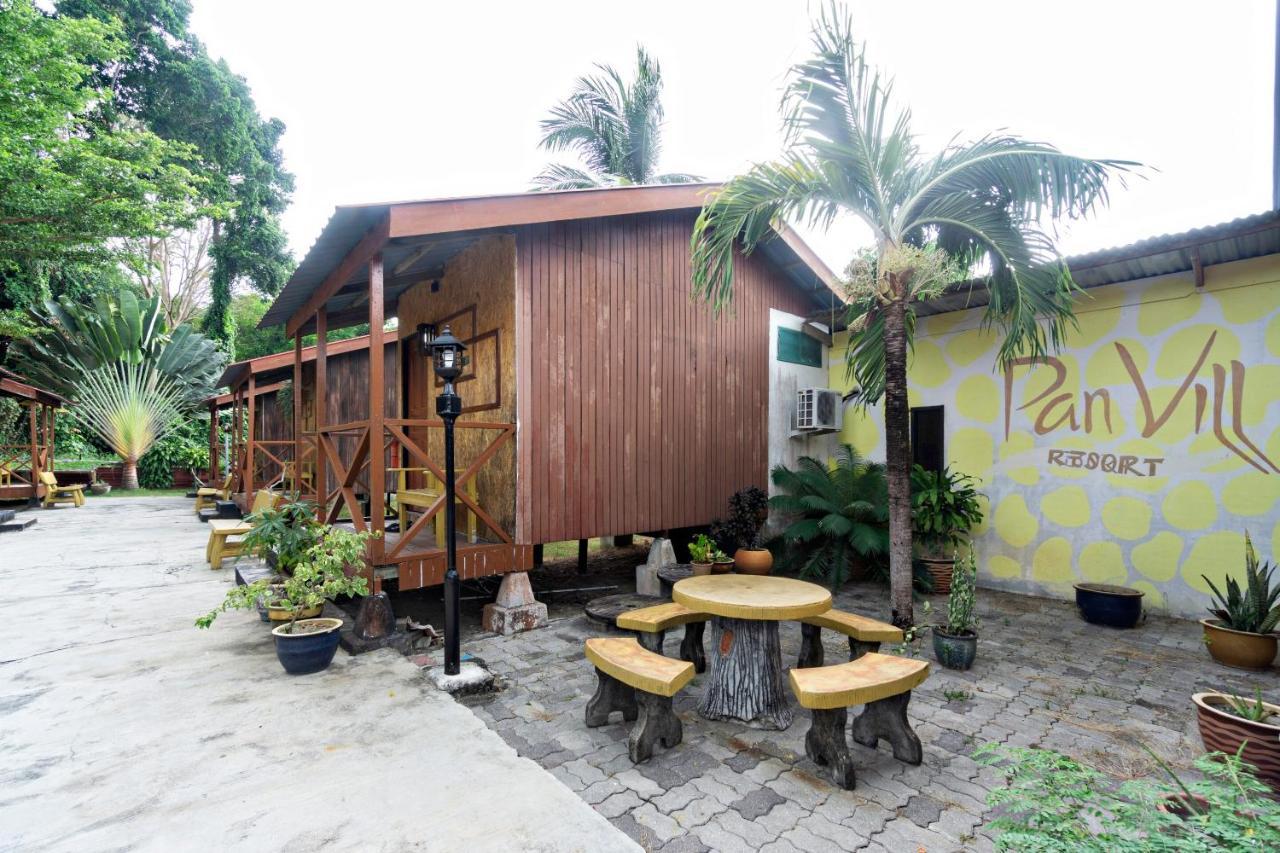 Oyo 89646 Panvill Resort Kampong Pasir Bogak Dış mekan fotoğraf