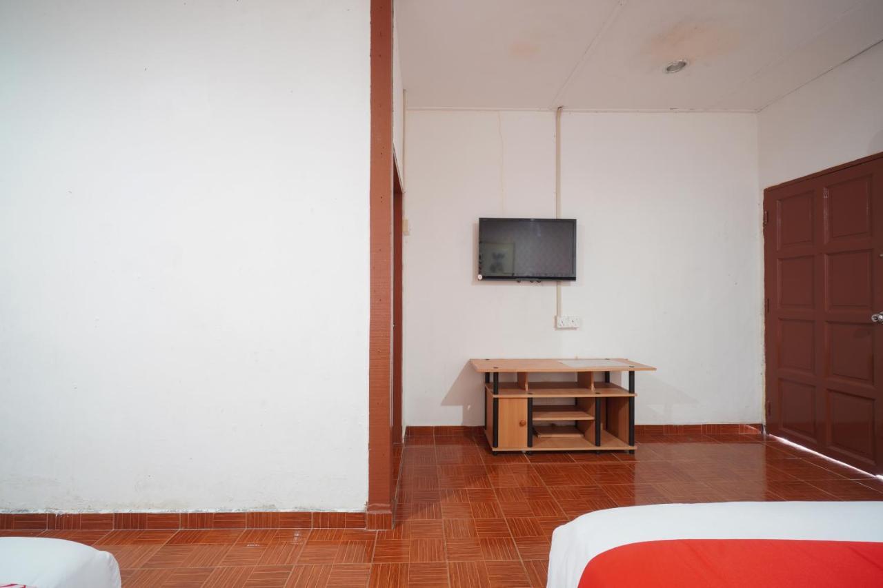 Oyo 89646 Panvill Resort Kampong Pasir Bogak Dış mekan fotoğraf
